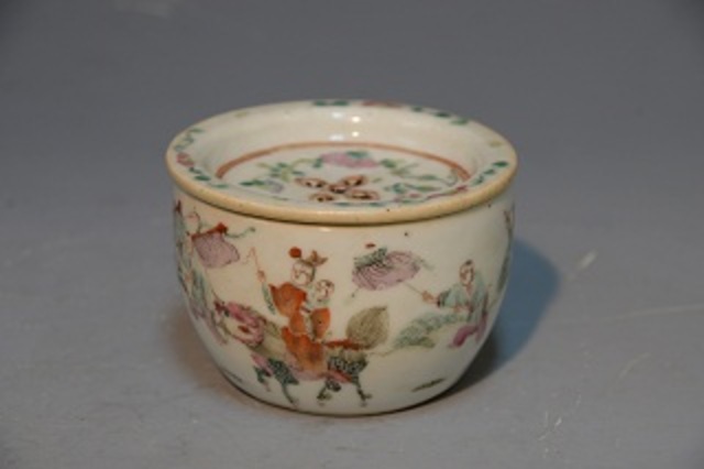 Kirin sends pastel shavings in a jar