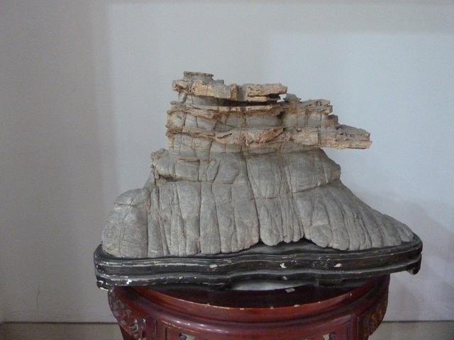 Loulan Relic Rhyme Lingbi Stone